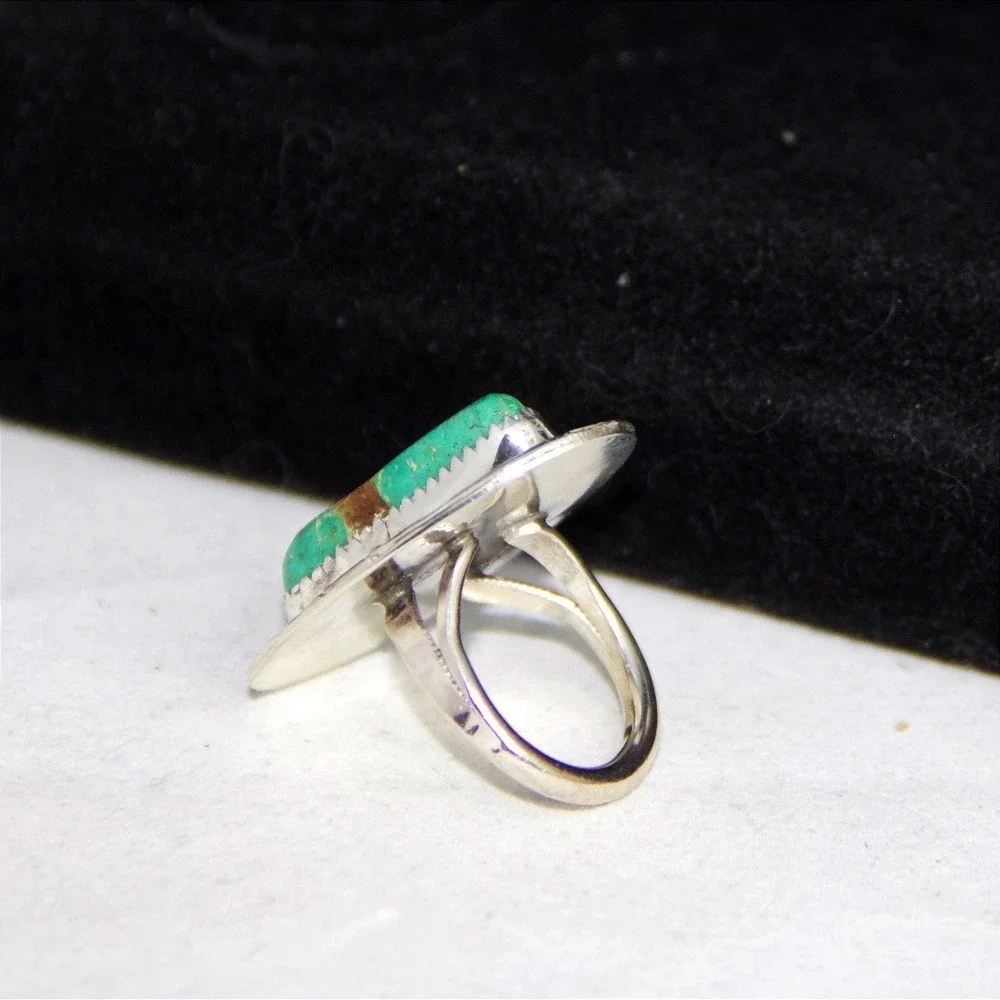 Vintage Navajo Sterling Silver Turquoise Stamped Oval Ring, Size 6.5 Hallmarked